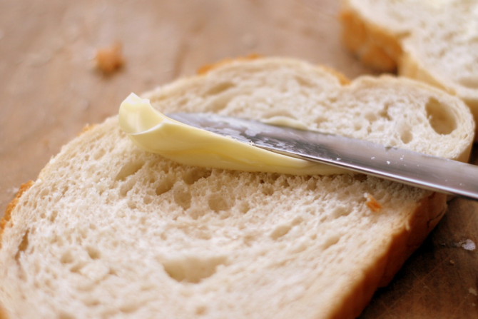 Butter oder Margarine: Was ist gesünder?