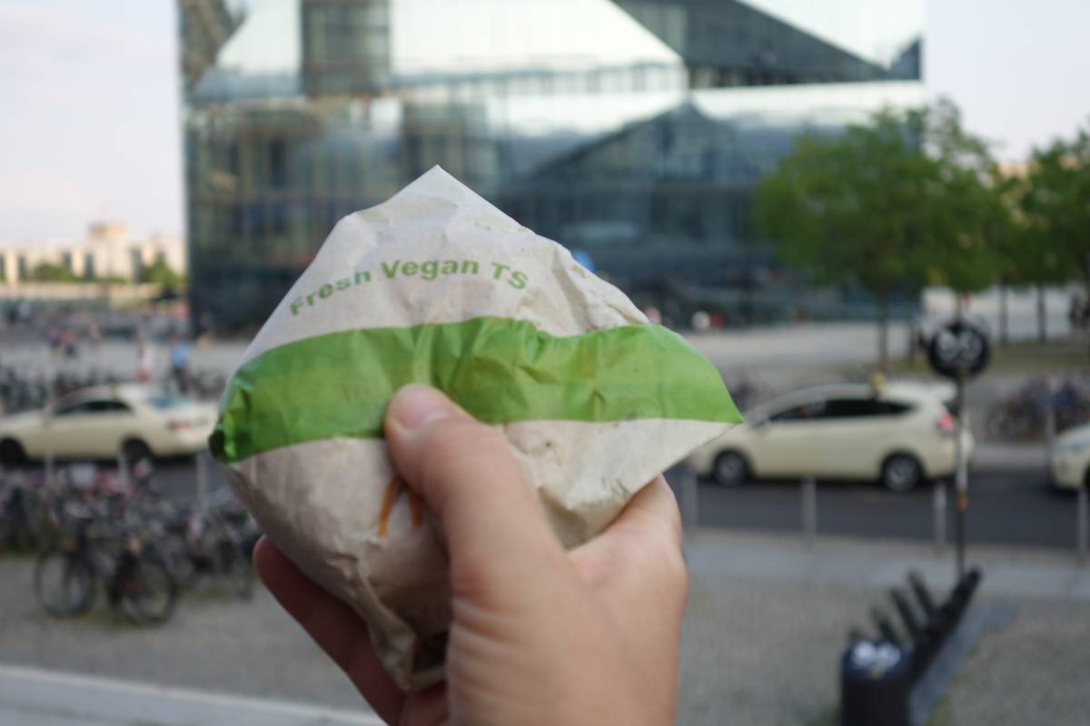 Der "Fresh Vegan TS" im Öko-Look: Das Graspapier soll weniger umweltschädlich sein.