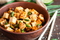 Tofu auspressen: So bringt ihr mehr Geschmack in das Sojaprodukt!